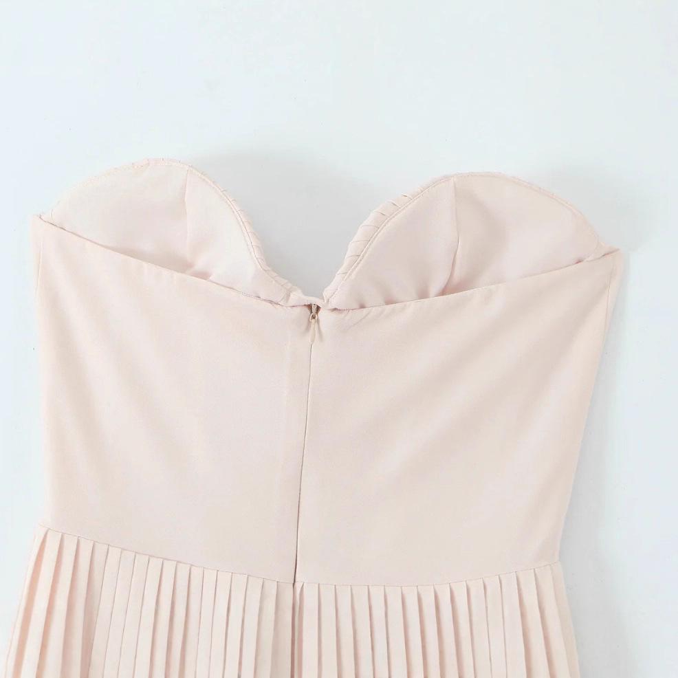 2025 Summer European & American Style One-Shoulder Solid Color Pleated Dress with Waist-Cinching for Women