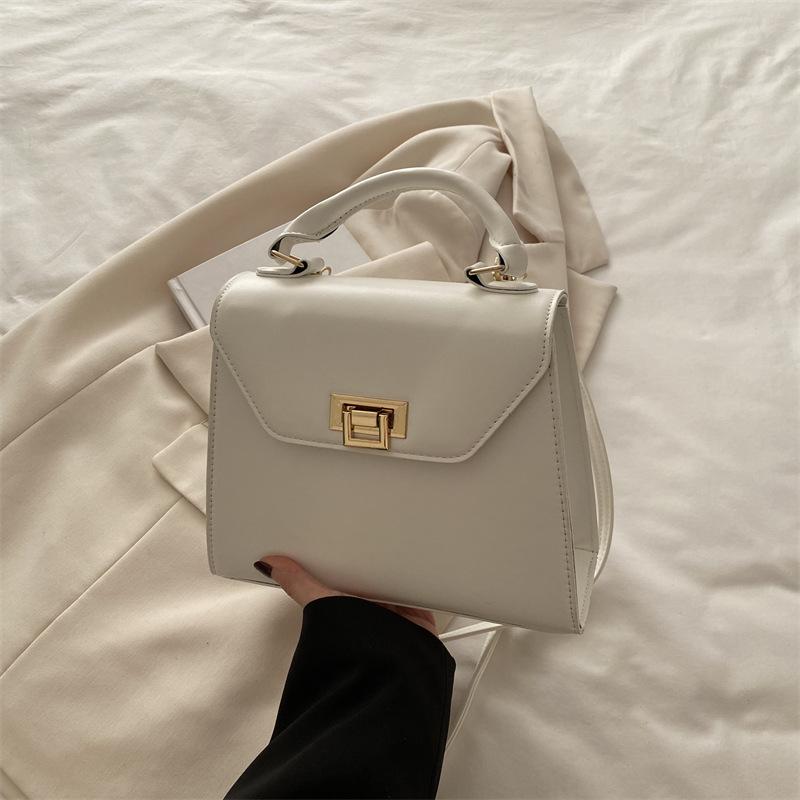 Delicate Lock Design Small Bag Women's 2025 Early Autumn New Shoulder Messenger Bag New Women's Bag