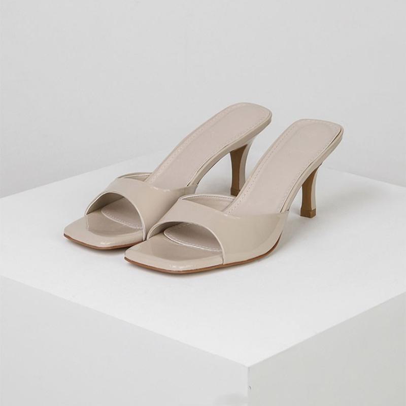 Fashionable and Versatile Woman Shoes 2026 Autumn New Women Square Toe Shoes Comfort Womens Slippers Simple Women's Sandals