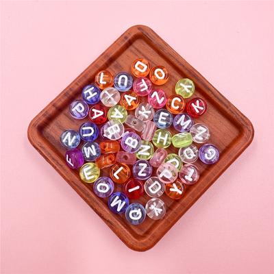 100 gab. 7 mm DIY Crafts Caurspīdīga vēstule rotaslietu izgatavošanai, krelles, kaklarota, rokassprādze, kulonu vairumtirdzniecība