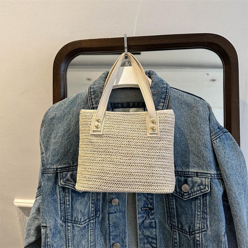 

Fresh And Sweet Womens Handbag Small Sized Woven Polyester Zipper Closure Bag бежевий