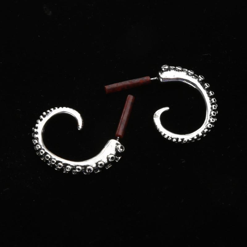 Creative Squid Tail Stud Earrings Exquisite Retro Silver Plated Octopus Tentacles Earrings All-match for Street Shoo