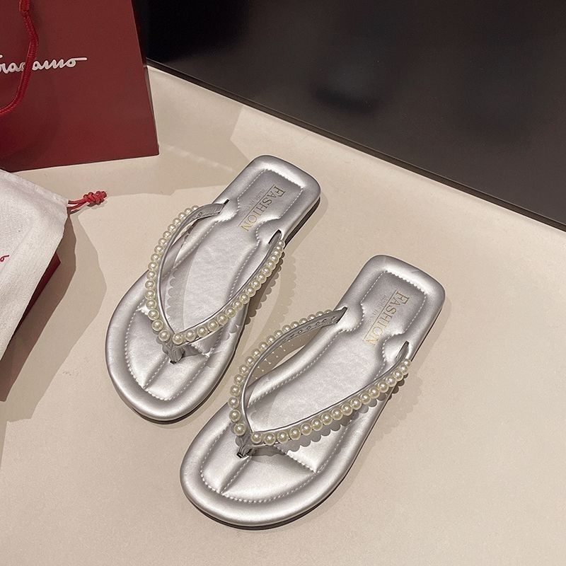 Pearl flip-flops summer wear beach flat bottom new fashion soft bottom versatile non-slip cool slippers