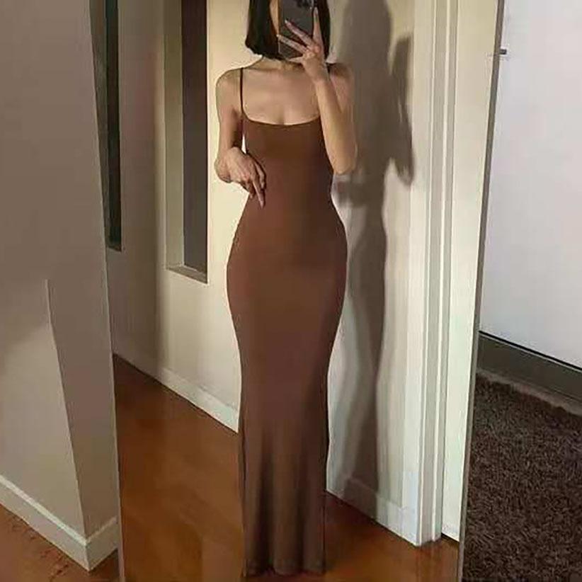 European and American ins Kardashian skims solid color slim Thai babes slim suspenders fishtail home casual dress