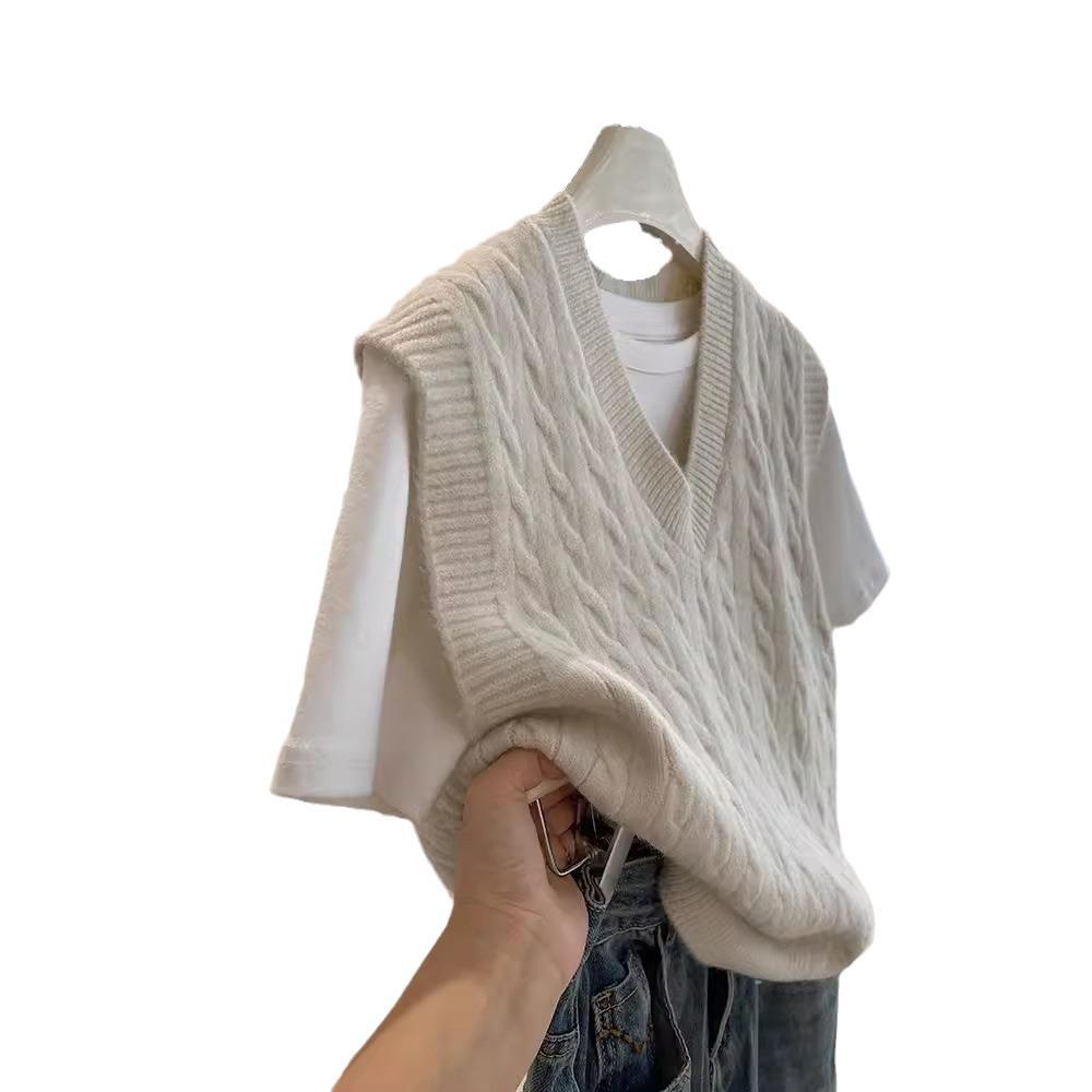 Retro Cable Knit V-Neck Sleeveless Vest for Women - Autumn/Winter Layering