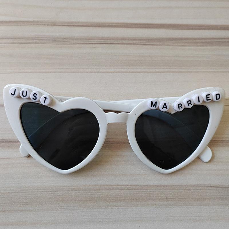 Just Married Herzförmige Sonnenbrille Hochzeit Brautjungfer Braut zu sein Foto-Requisiten Team Braut Brautparty Junggesellinnenabschied