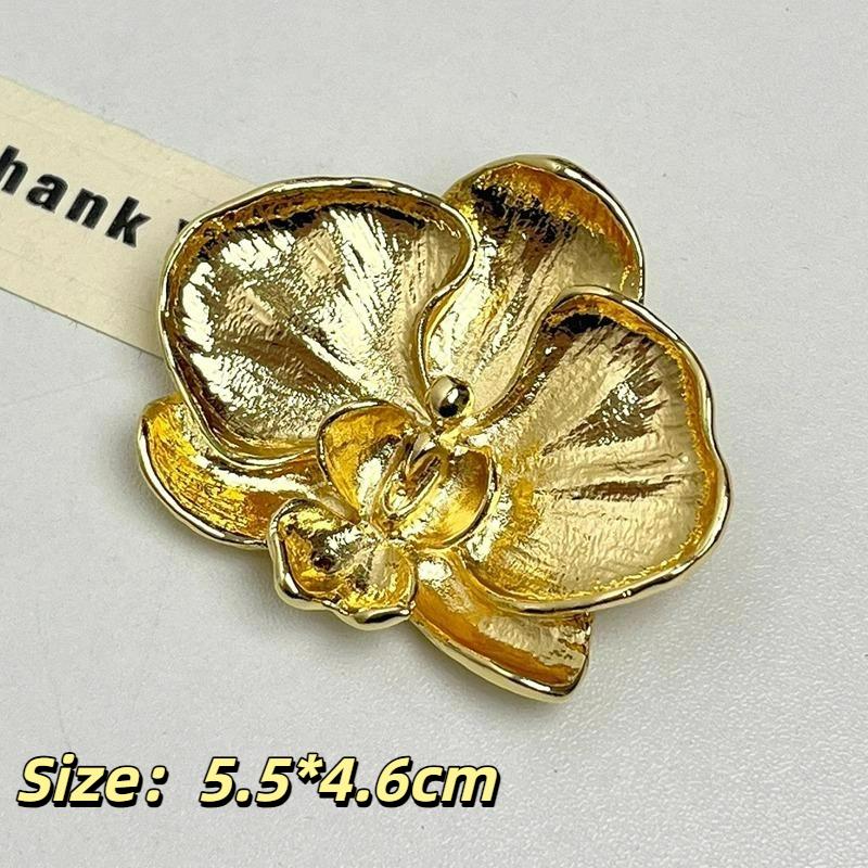 Vintage Phalaenopsis Brooch For Women Girls Exquisite Fashion Metal Flower Corsage Pins Party Dress Jewelry Accessories Gifts
