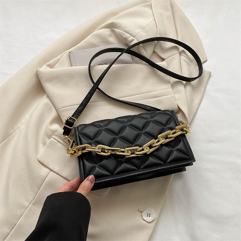 Stylish Womens Casual Crossbody Bag Chic Quilted Design Perfect For Everyday Use