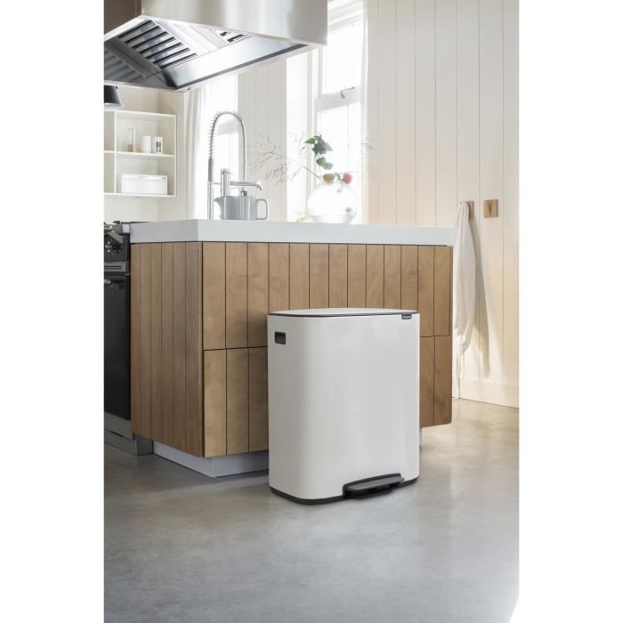 Poubelle Bo BRABANTIA - A pédale - Avec 1 seau intérieur - 60 L - Blanc