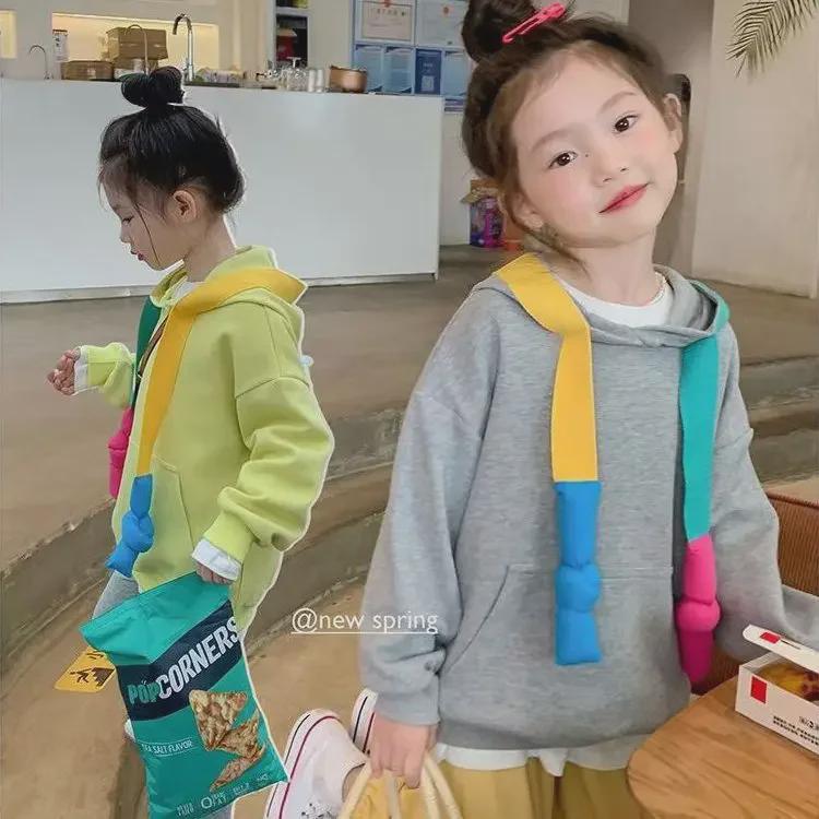 2023 Frühling Mädchen Farbkontrast Kapuzenpullover: Trendiges, lockeres und bequemes Oberteil im koreanischen Stil für Babymädchen