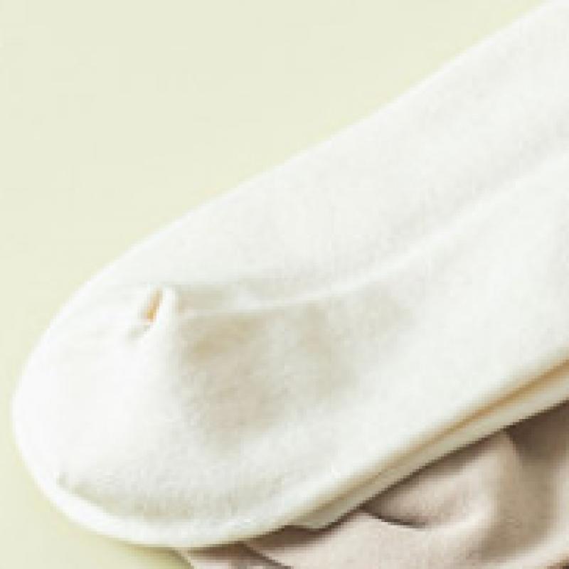 Daiso Ggrn Womens Soft Stocking Socks White