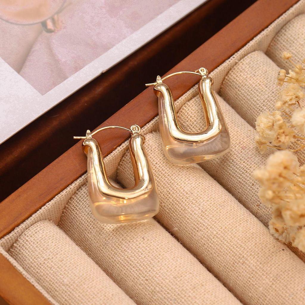 European Retro U-Shaped Stud Earrings - Elegant French Maillard Style