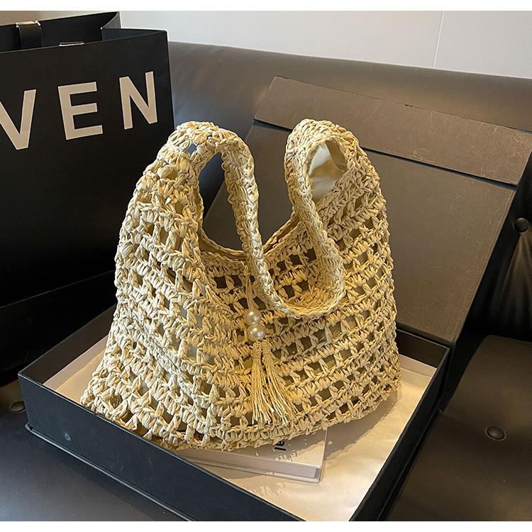 Ielgy Female Bag French Large-Capacity Hollow Straw Bag Simple All-Match Armpit Order Shoulder Bag Seaside Vacation Tote Bag