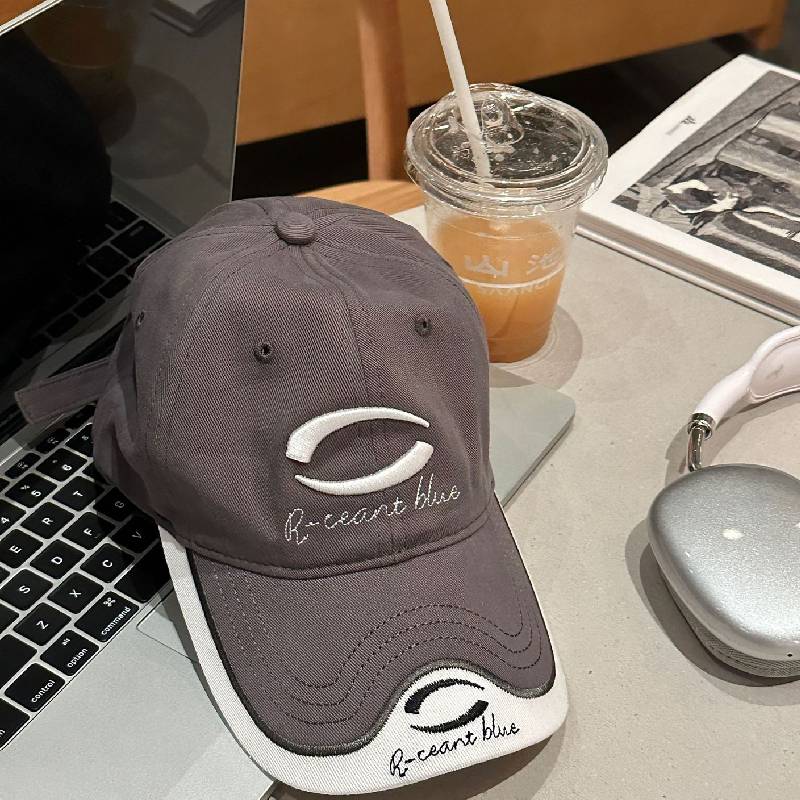 

Pattern Rceant Stylish Baseball Cap Cotton Embroidered Sunshield Fashionable сірий колір