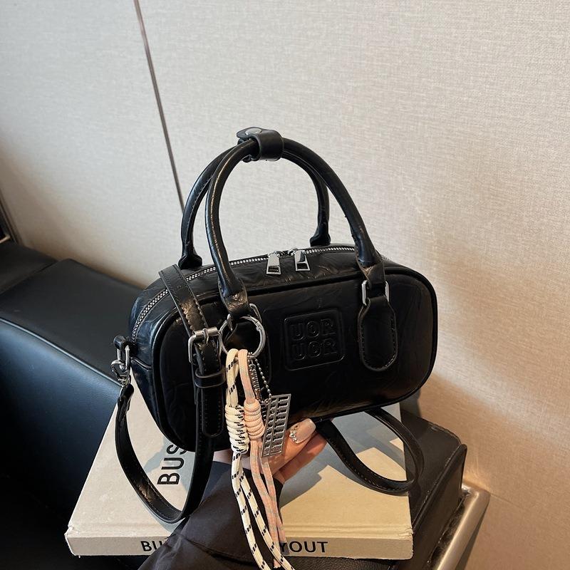 Small bag women's spring and summer versatile new fashion shoulder messenger bag simple portable pillow bag