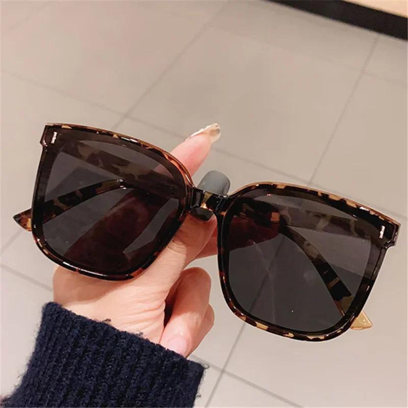 New Luxury Leopard Gradient Square Women Sunglasses  Personality Metal Frame Hollow Design Men Sunscreen Sun Glasses Uv400