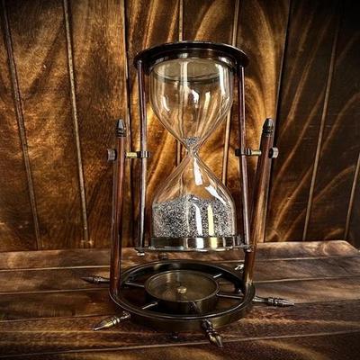 17.78 Cm Solid Brass Hourglass Sand Timer With Compass Decorative Sand Timer Clock For Wedding Gift, Anniversary Gift, Birthday Gift For Him