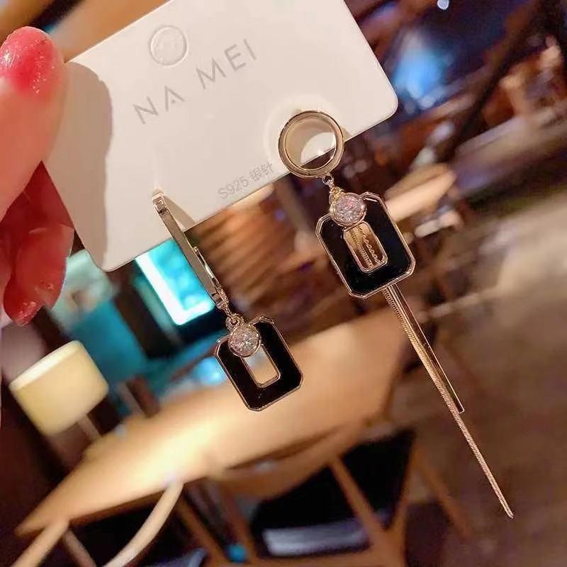 

Длинные серьги-кисточки из серебра 925 пробы для женщин — корейский стиль, высококачественные, популярные и универсальные Asymmetric tassel earrings