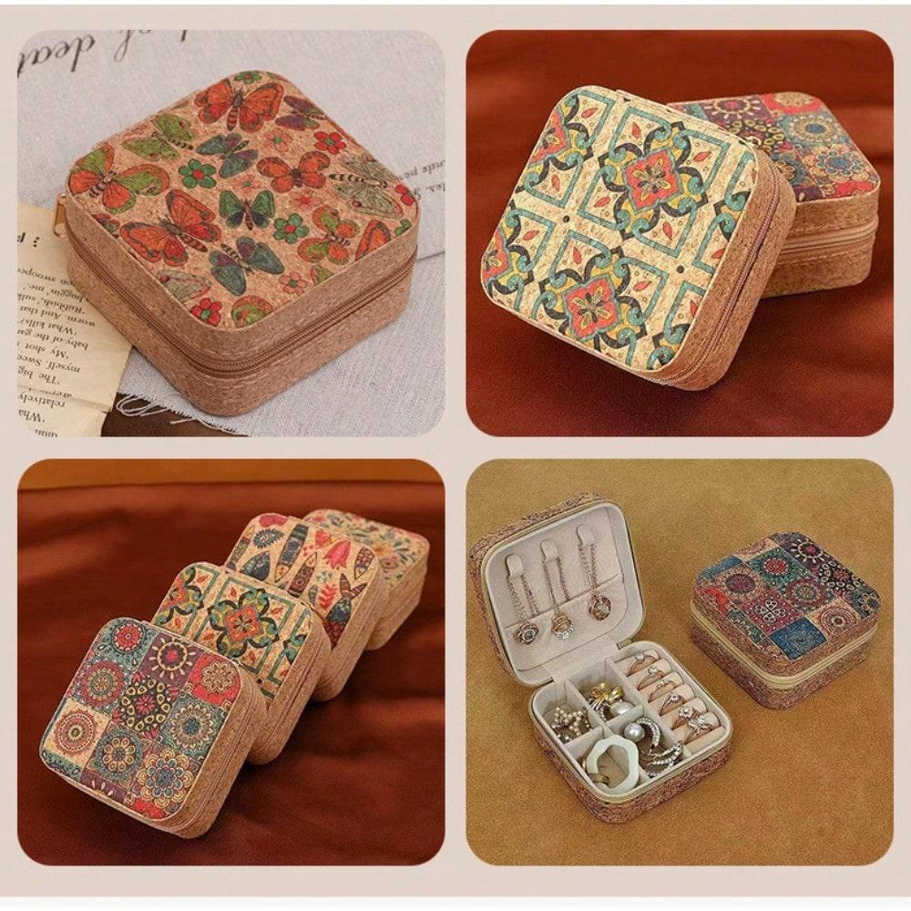 Retro portable jewelry box, small stud earrings, rings, necklaces, hand jewelry storage box, travel, exquisite antique style