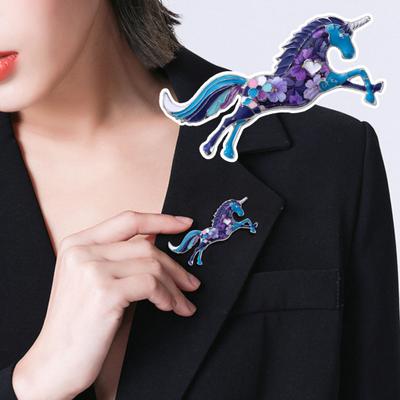 Horse Brooch Fairy Tale Style Flower Heart Decoration Pin Coats Sweaters Bags Badge Fashion Accessories