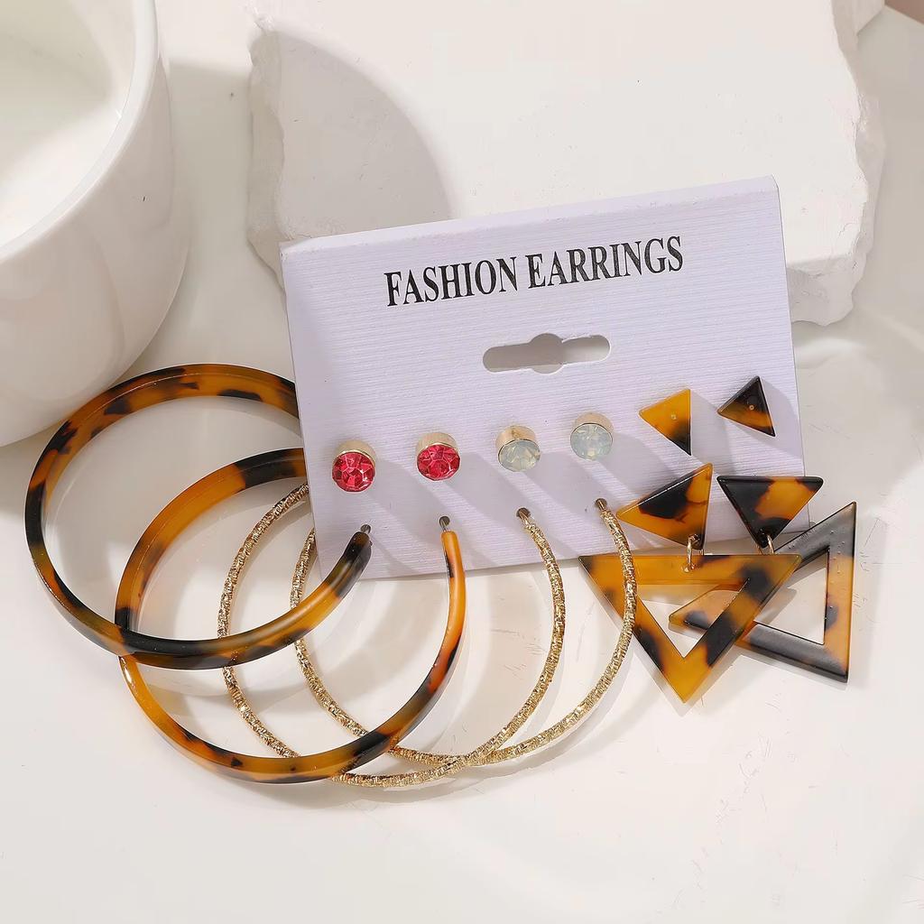 Ensemble de Boucles d'Oreilles Vintage Bohème Mode Pompons Colorés Acrylique Perle Géométrique Pendantes pour Femmes Bijoux Mode Cadeaux 2026
