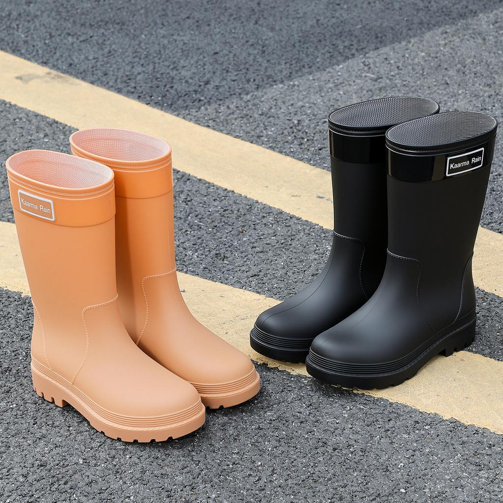 2025 new Korean version outdoor women's medium tube water shoes four seasons PVC plastic rain shoes integrated waterproof rain boots