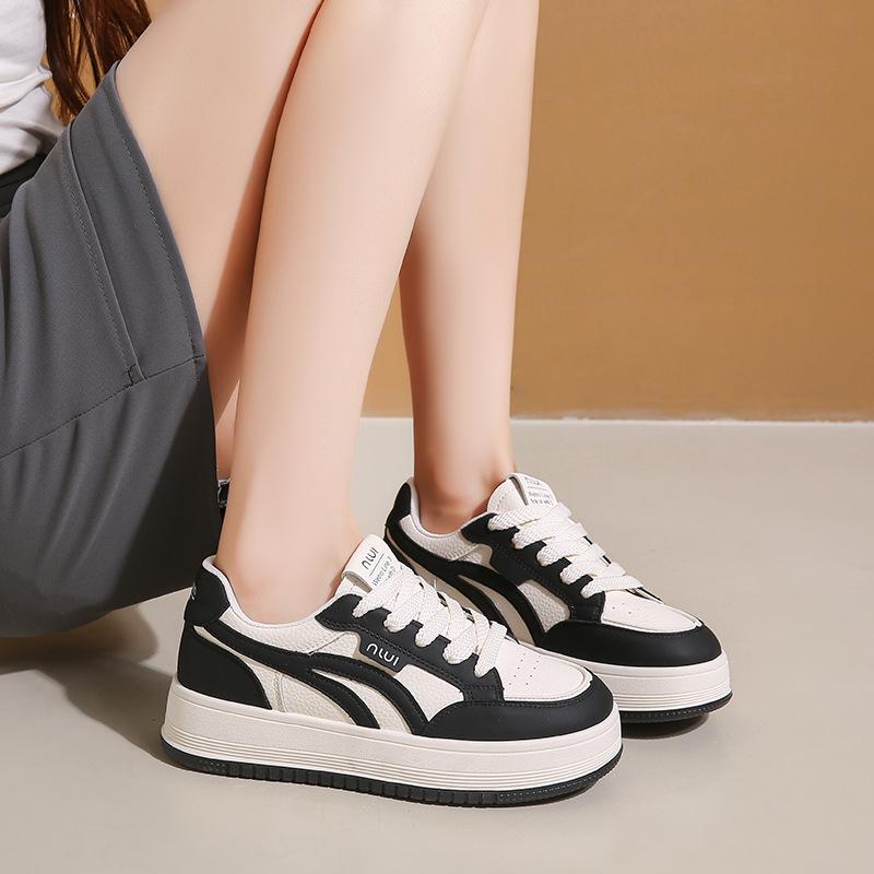 Korean Version of Thick-soled Heightened Soft-soled Mesh Casual Shoes 2025 Summer New Shoes Women's Board Shoes Versatile White Shoes