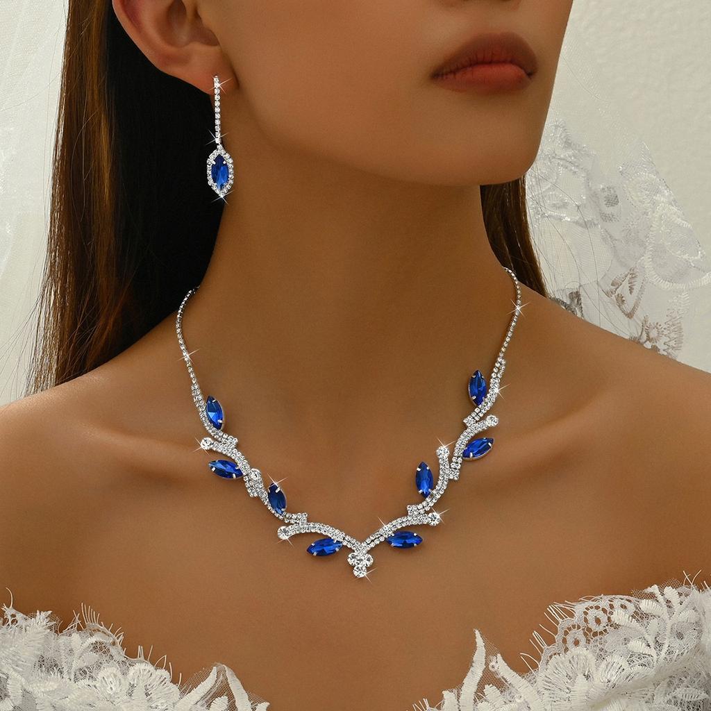 2025 New Design Fashion Water Diamond Necklace Earrings Two-Piece-Set Suitable For WeddingBridal Banquet Party Holiday Gift