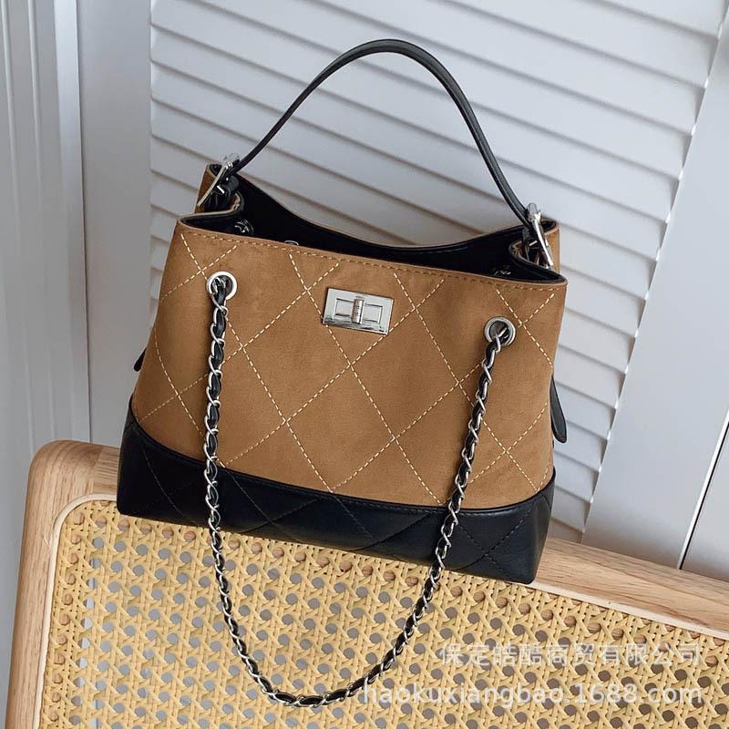 Rhombus chain bag women's large-capacity 2025 new autumn and winter leisure niche design single shoulder messenger bag bucket bag