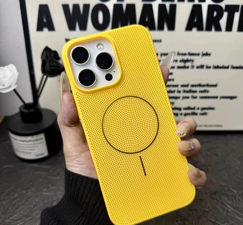 Cooling mesh is suitable for iPhone17 breathable magnetic mobile phone case Apple 18promax ultra-thin PC matte sheath