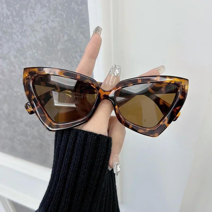 Vintage Classic Square Sunglasses For Women Men Retro Stylish Minimalist Fashion Female Male