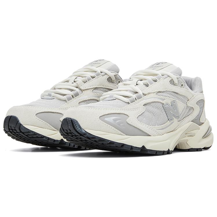 New Balance 725 White