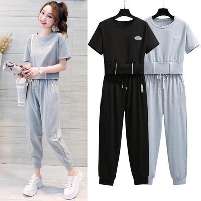 2025 Women's Summer Casual Sports Set: Loose Short-Sleeve Top & Nine-Point Pants