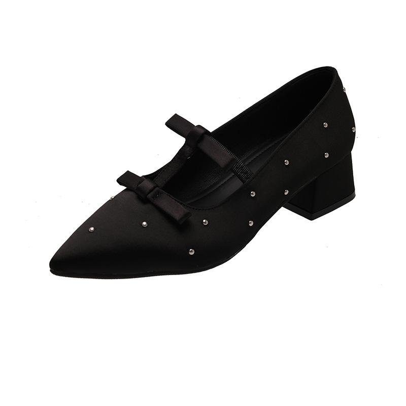 

Pointed beautiful inner height increase single shoes women s 2025 summer new small versatile rhinestone bow Mary Jane shoes 35