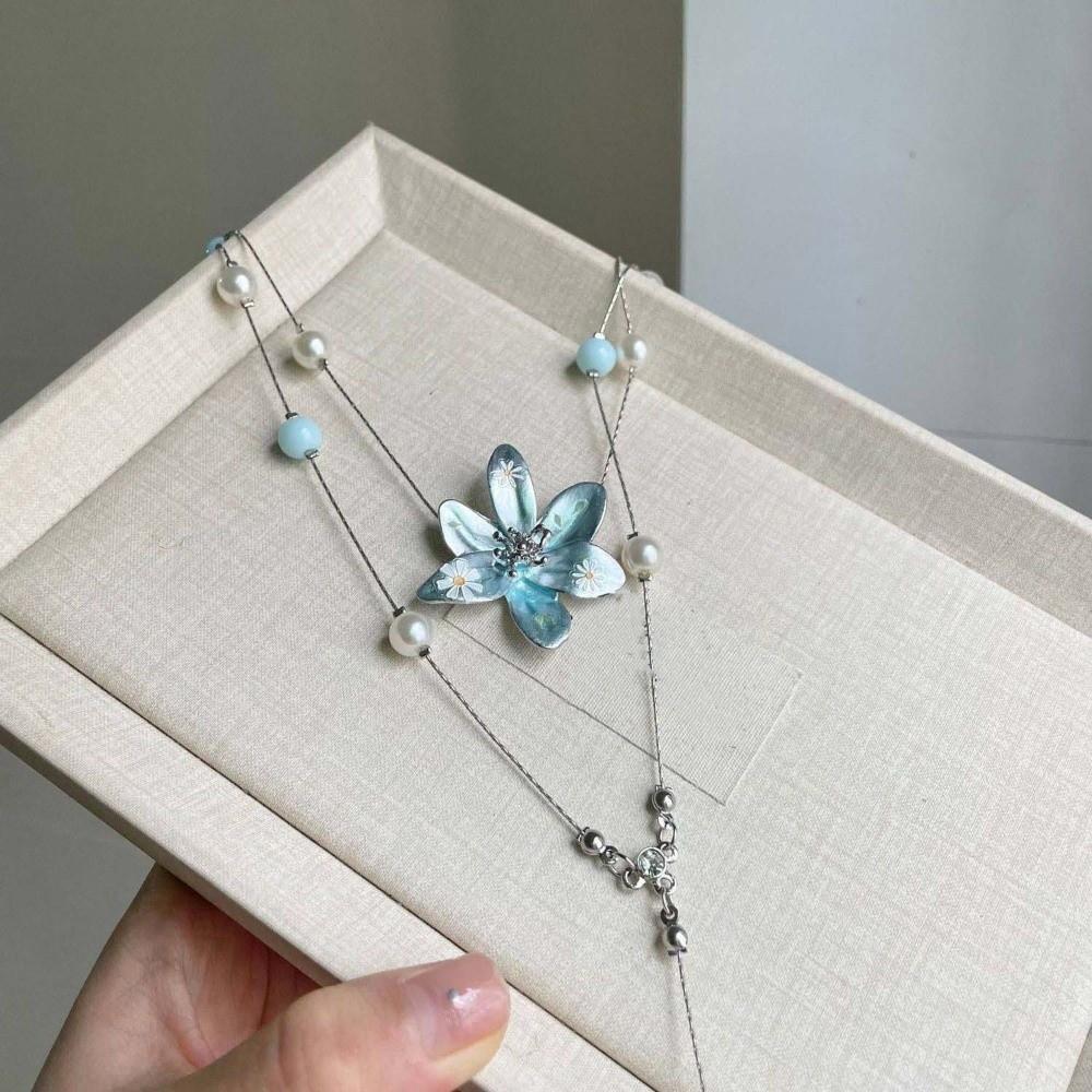 Luxury Blue Flower Collarbone Chain High-end Brilliant Jewelry Stacked Beaded Lilium Necklace Multi-layered Chrysanthemum