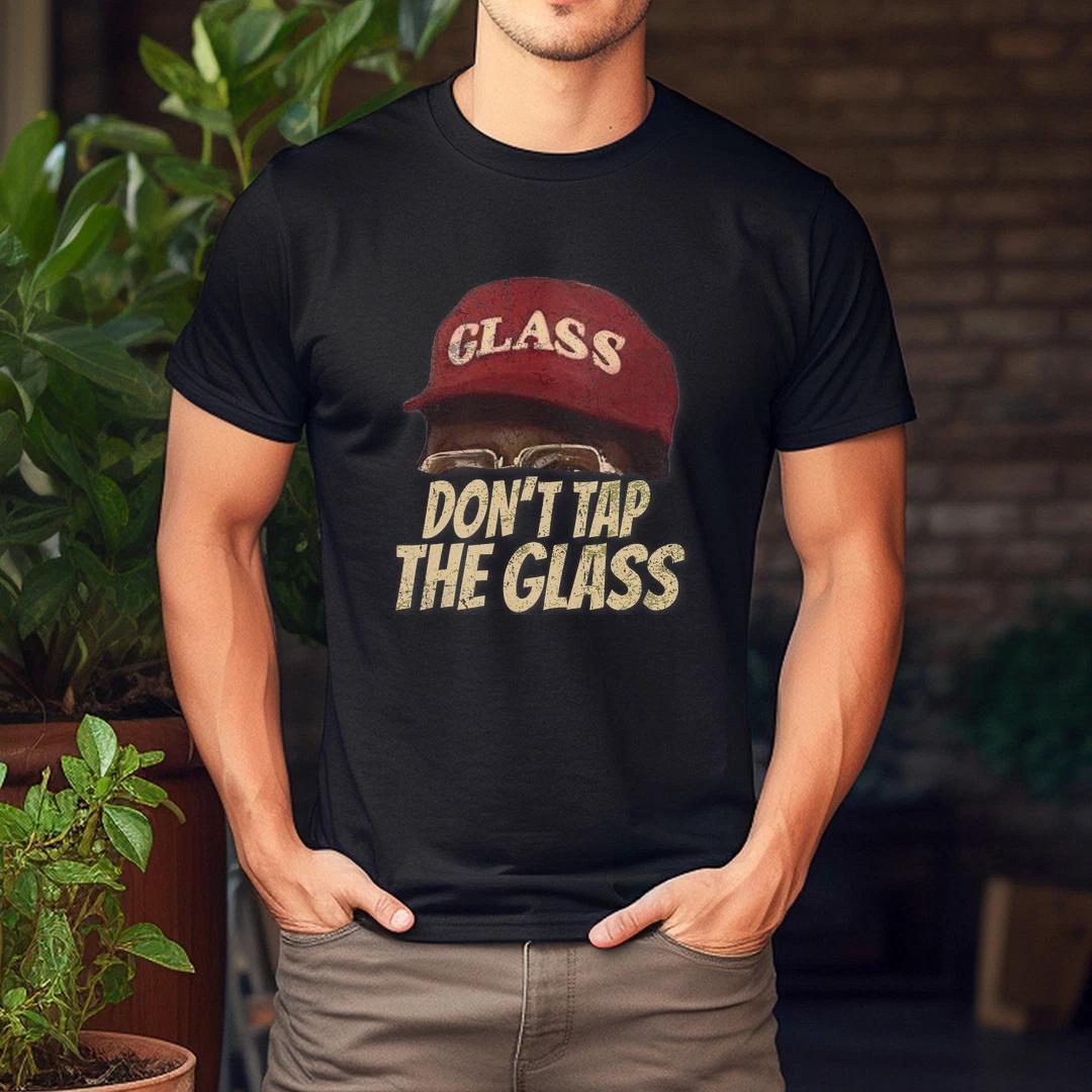 

Do Not Tap The Glass Graphic T-Shirt 2XL