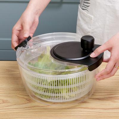 Salad Spinner Hand Dehydrator Large 4.2 Quart Transparent Bowl with Built-in Strainer Fruit And Veggie Dryer Easy To Clean Plastic Kitchen Tool
