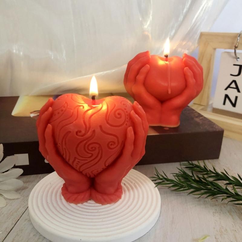 3D Heart Shape Candle Molds Hand Holding Heart Silicone Molds for Candle Making DIY Aromatherapy Candle Decoration