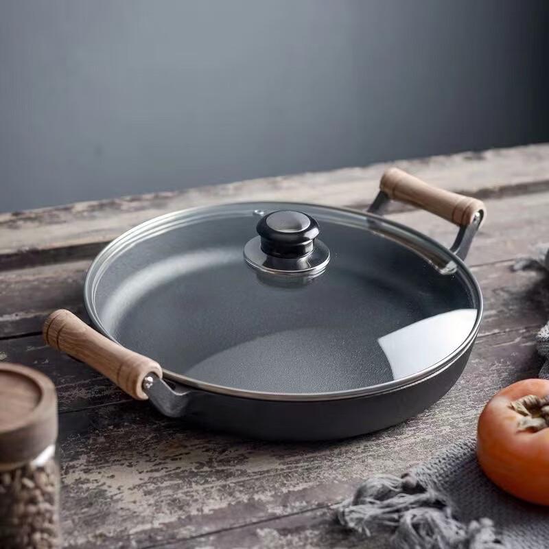 33cm Cast Iron Pancake and Griddle Pan with Glass Lid