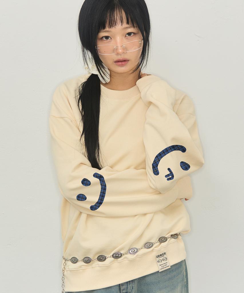 GRAVER [Unisex] Elbow Smile Drawing Sweatshirt_Cream