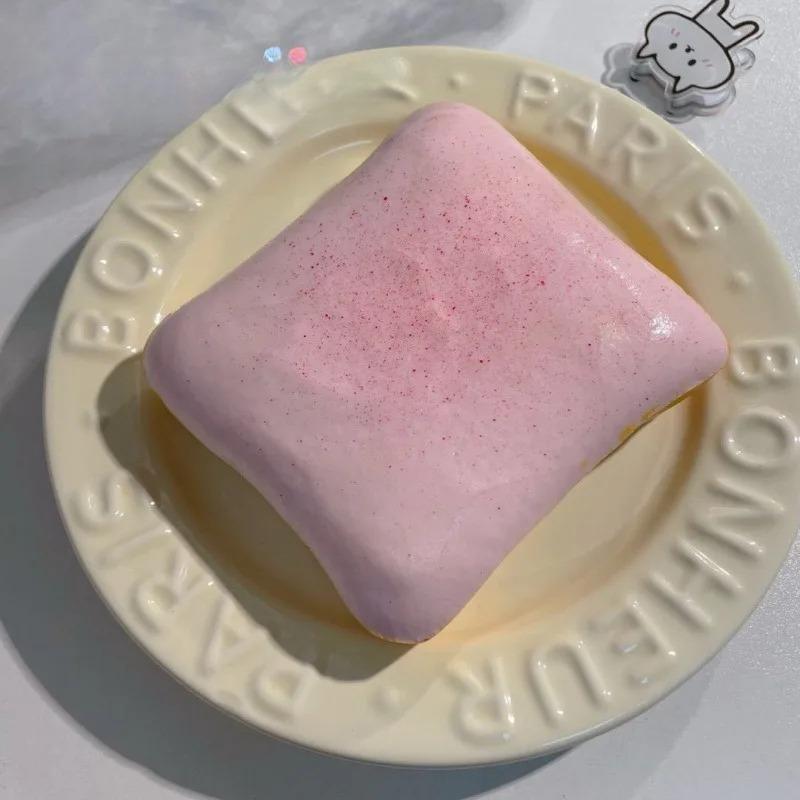 Soft Simulated Toast, Squeezing Toys, Slowly Rising Pressure To Relieve Sensory Anxiety, Autistic Children Fun and Healing