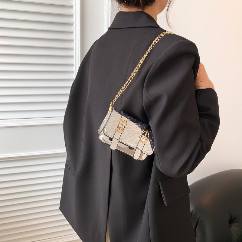 Fashionable Retro Small Square Shoulder Bag For Women In Elegant Colors