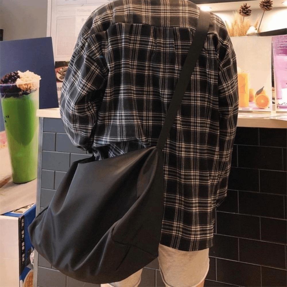 Large Capacity Gym Waterproof Bag Adjustable Strap Crossbody Sports Bag  Outdoor Activities