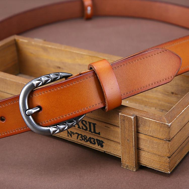 Womens Leather Genuine Waist Belt With Trendy Metal Clasp For Everyday Fashion