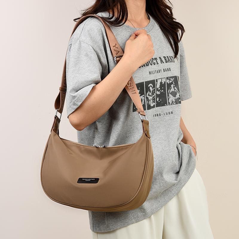 Einfache Damen-Umhängetasche, Lässige Crossbody-Tasche, Damen-Achseltasche, Nylon-Umhängetasche Geeignet für den täglichen Gebrauch und zum Einkaufen