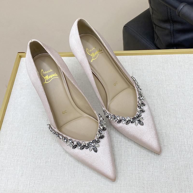 Spot A-327 Black Commuter 2025 New V-mouth pointed rhinestone thin heel satin fashionable versatile high-heeled shoes