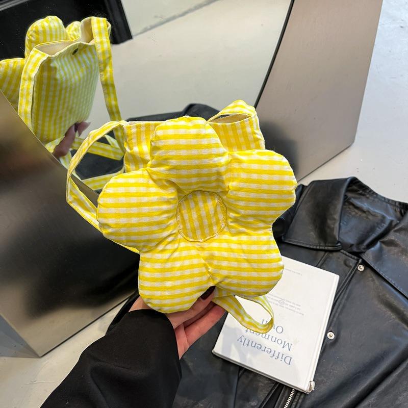 

Нишевая милая сумка-мессенджер с маленьким цветком, сумка-тоут на шнурке, для ношения, простая, с высокой ценностью, маленькая, свежая, легкая жёлтый