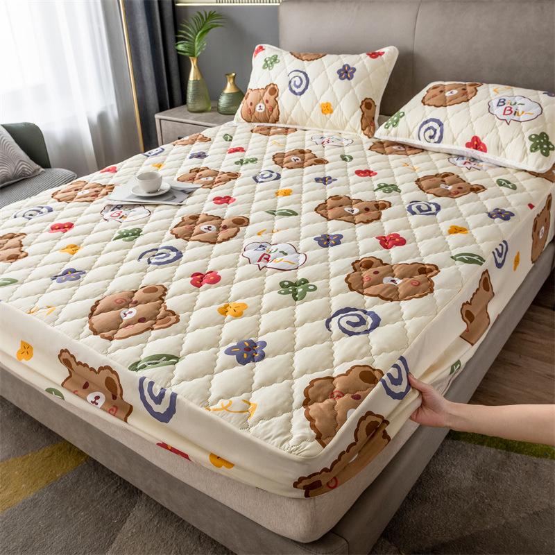 Waterproof Quilted Mattress Protector: Breathable, Dustproof, Incontinence Fitted Sheet Cover.