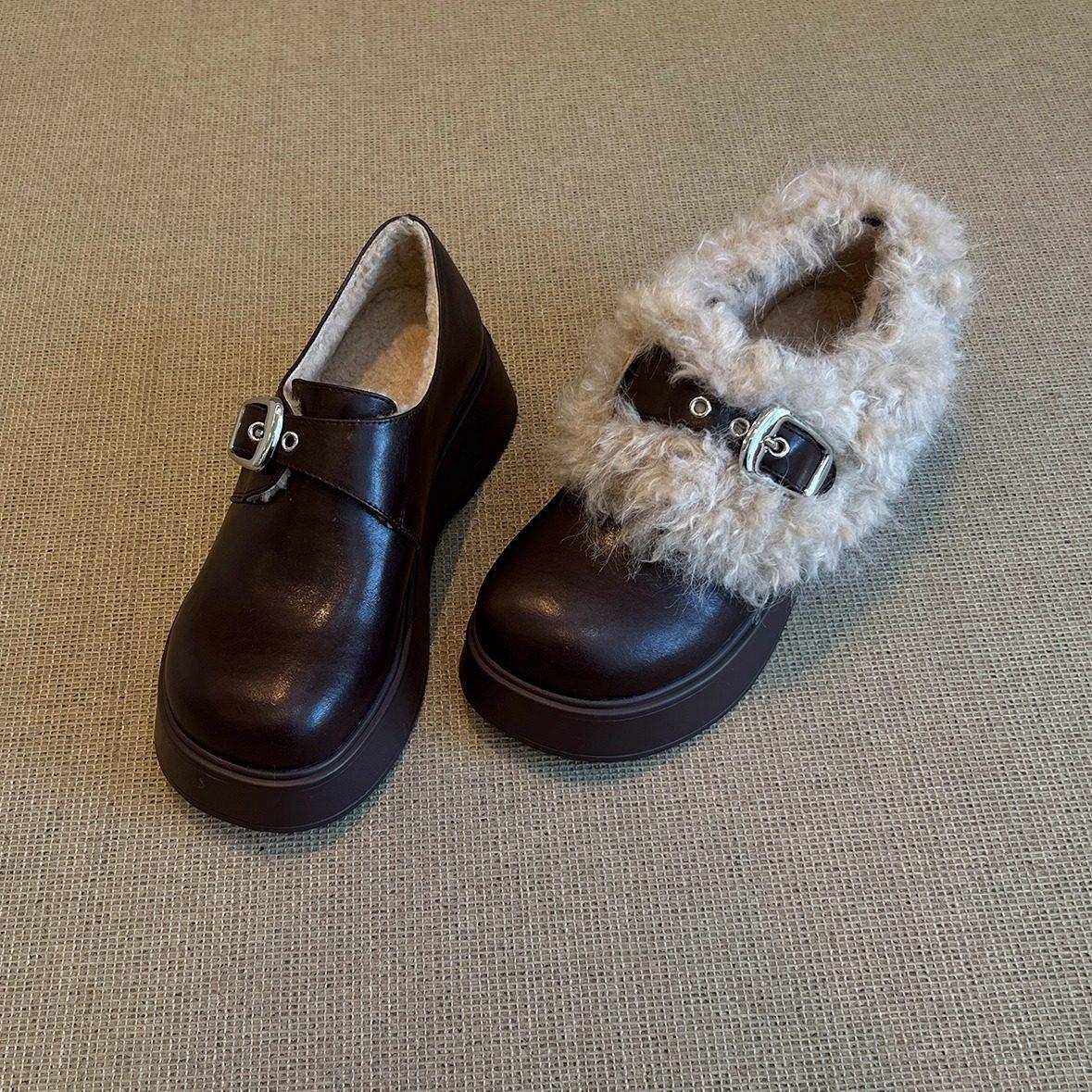 

First encounter season velvet belt buckle two wear fluffy shoes winter platform single shoes flat 40 коричневий