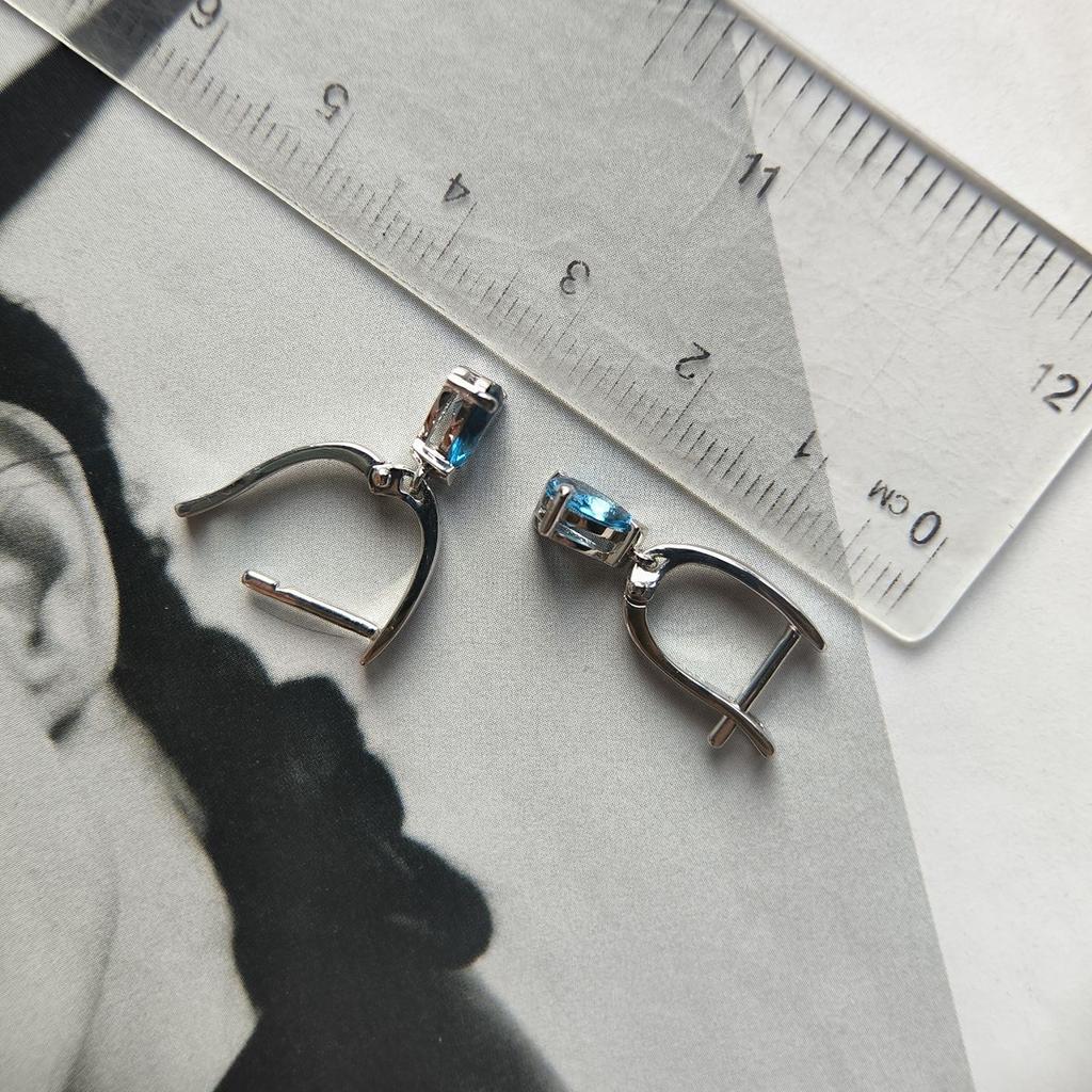 Серебряные серьги с топазом Лондон Блю 0.95ct (2195948)